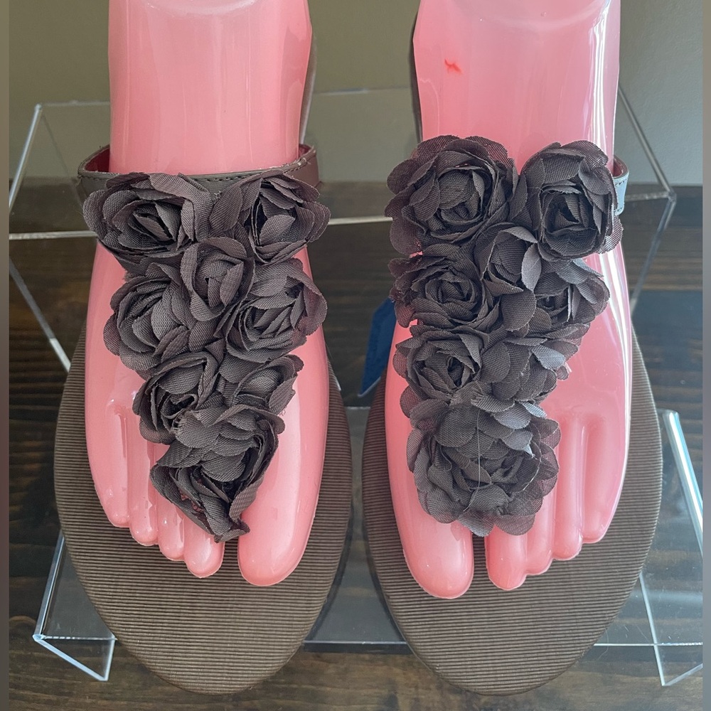 Simply Vera Vera Wang Brown Floral Sandals